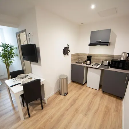 Maleika !!! Superbe T2 Staging Avec Parking Gratuit !!! Apartment *